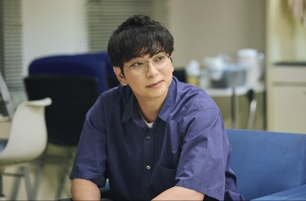 「育て上手」「仕事ができる」小芝風花“滝野”と清水尋也“鹿山”をサポートする松本潤“徳重”に共感の声上がる…「19番目のカルテ」4話