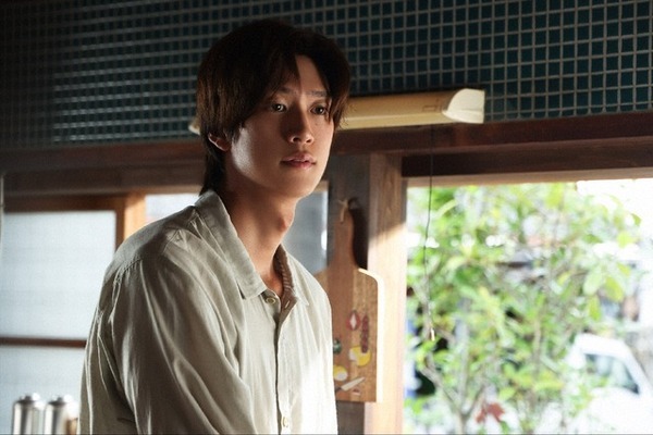 「かっこよかった」…清原果耶“愛子”のキスに視聴者から賛辞の声、「初恋DOGs」7話