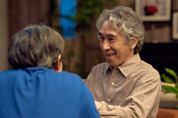 「予想外すぎる」「恋する目」杉野遥亮“黒川”、松たか子“ネルラ”との三角関係に期待の声上がる…「しあわせな結婚」5話