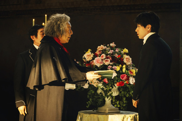 古田新太“ベートーヴェン”の様々な姿捉える『ベートーヴェン捏造』場面写真