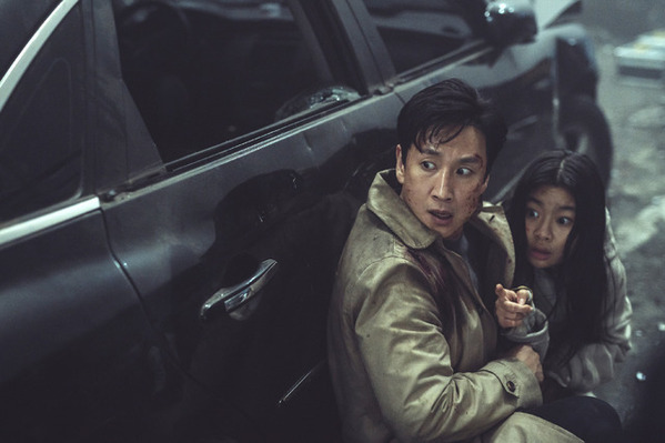 イ・ソンギュンさん遺作『大統領暗殺裁判　16日間の真実』公開　“愚直なまでに信念の人”を演じ切る