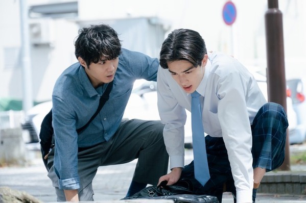 「意識しまくって挙動不審」…恋する磯村勇斗“健治”の行動に視聴者多数反応「僕達はまだその星の校則を知らない」第6話