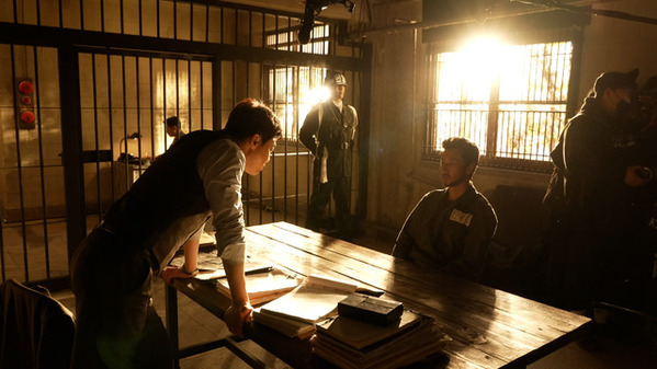 「イ・ソンギュンは200%以上役を演じ切った」監督らが語る『大統領暗殺裁判』メイキング映像