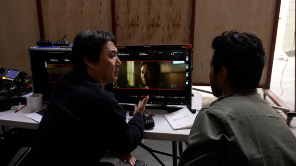「イ・ソンギュンは200%以上役を演じ切った」監督らが語る『大統領暗殺裁判』メイキング映像