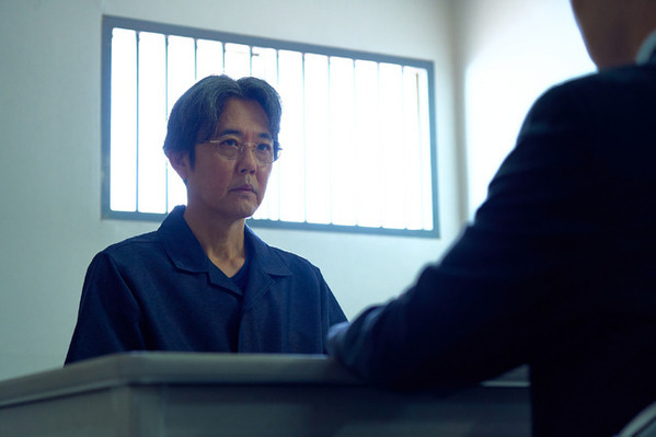 「庇ってるのかな」「まだ何もわからない」阿部サダヲ“幸太郎”の決意からの急展開に考察の声上がる…「しあわせな結婚」6話