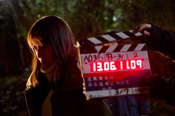 菅野美穂“ぶち切れ祠破壊”の舞台裏『近畿地方のある場所について』特別映像 韓国でも大ヒット中！