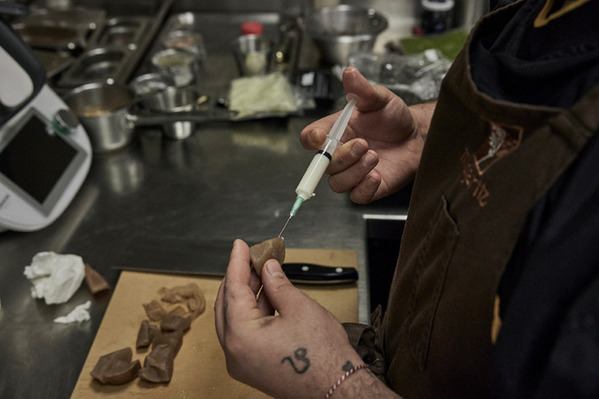 『ムガリッツ』『かもめ食堂』ほか、そのひと口で世界が変わる“料理が繋ぐ新しい世界”を発見する映画4選