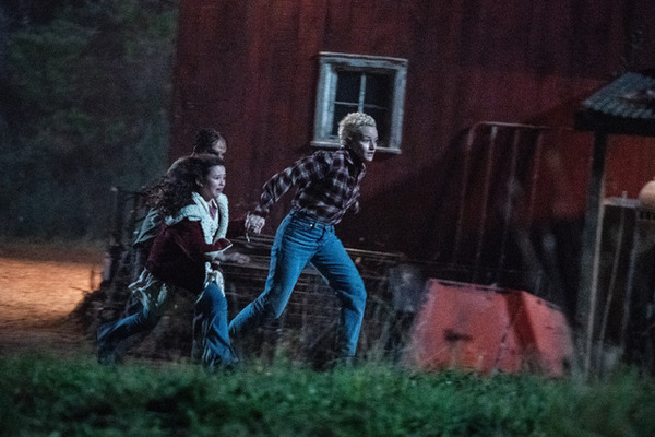 『透明人間』監督×ブラムハウスが放つ“狼男”『ウルフマン』10月リリースへ