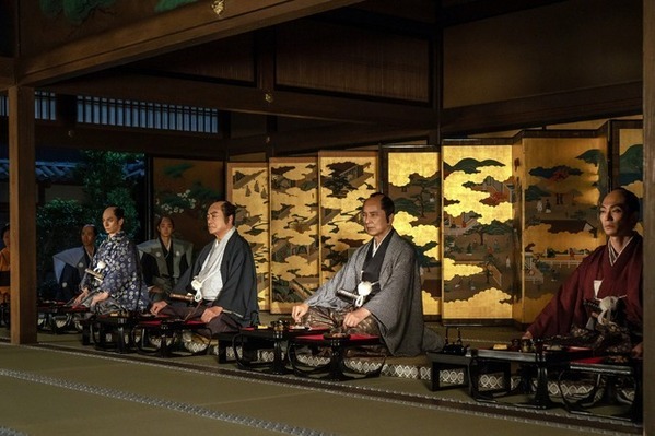 「怖くてたまりません」「体張りすぎ」…生田斗真“治済”のある行動に視聴者恐怖「べらぼう」32話