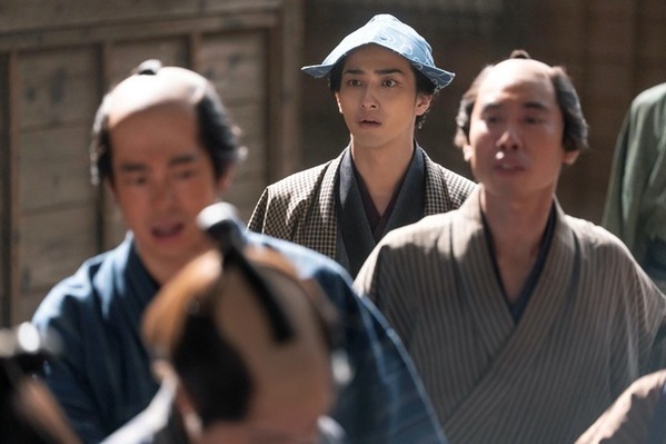 「怖くてたまりません」「体張りすぎ」…生田斗真“治済”のある行動に視聴者恐怖「べらぼう」32話