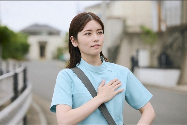 「かわいいが詰まりすぎてる」小芝風花、撮影合間のトレーニングが話題「19番目のカルテ」