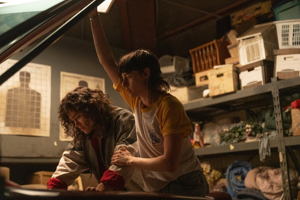 「恋をしたせい」クリステン・スチュワート、『愛はステロイド』“人生が発火した”ルーを語る