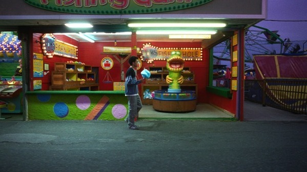 「クイアの若者による自分探しの旅」新鋭監督ジェーン・シェーンブルンが語る『テレビの中に入りたい』特別映像