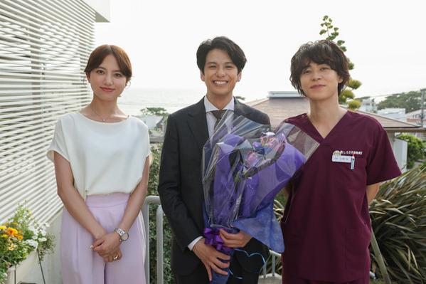 清原果耶＆成田凌＆ナ・イヌ「初恋DOGs」笑顔でクランクアップ