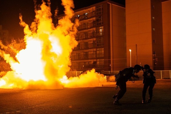 山田裕貴＆佐藤二朗『爆弾』、ヘルシンキ国際映画祭でプレミア上映決定 緊迫の新場面写真も解禁