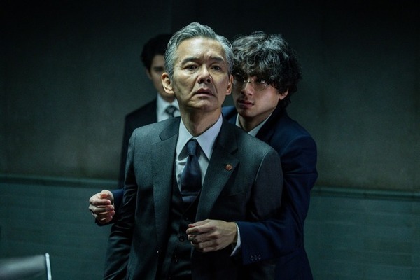 山田裕貴＆佐藤二朗『爆弾』、ヘルシンキ国際映画祭でプレミア上映決定 緊迫の新場面写真も解禁