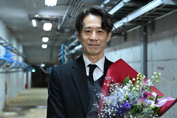 高橋海人＆中村倫也＆井浦新ら「DOPE 麻薬取締部特捜課」笑顔のクランクアップ