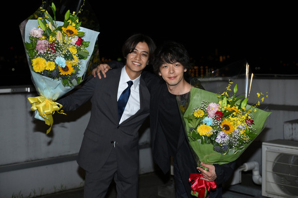 高橋海人＆中村倫也＆井浦新ら「DOPE 麻薬取締部特捜課」笑顔のクランクアップ