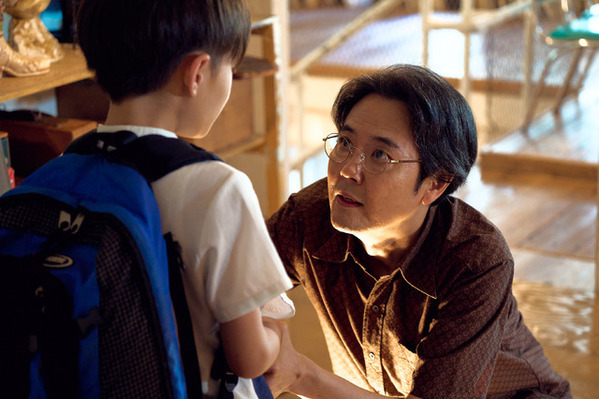 「最終回直前で？」松たか子“ネルラ”と阿部サダヲ“幸太郎”に訪れたまさかの展開に動揺の声上がる…「しあわせな結婚」8話