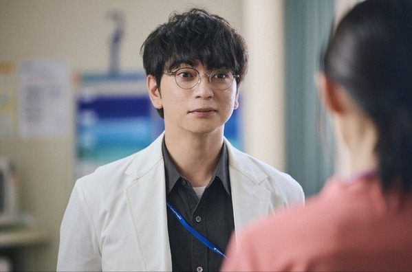 「とても良いシーン」「感動した」松本潤“徳重”の田中泯“赤池”への思いに感動の声上がる…「19番目のカルテ」最終話