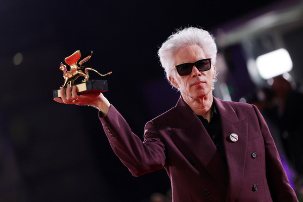 第82回ヴェネチア国際映画祭、金獅子賞はジム・ジャームッシュ監督作 受賞スピーチで黒澤明の言葉を引用