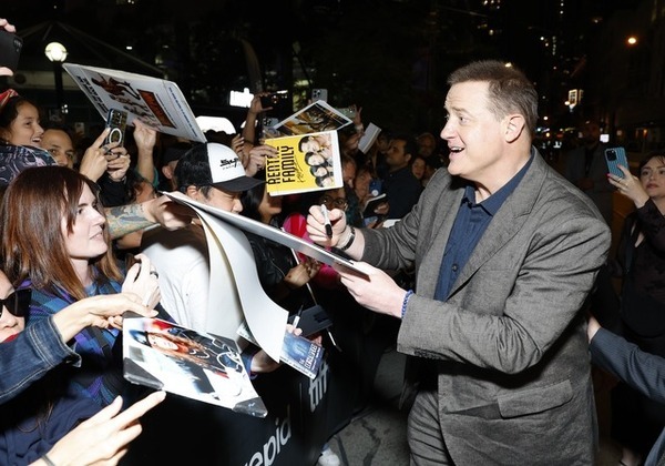 平岳大＆柄本明らにも称賛の声！『レンタル・ファミリー』ワールドプレミア開催「世界中で流行の端緒となる可能性すら感じさせる」