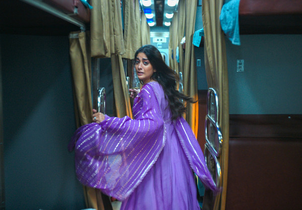 特殊部隊員vs武装強盗団！寝台列車内の人物捉える インドアクション『KILL 超覚醒』ポスター＆場面写真