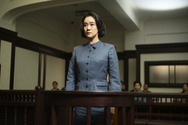 終活に向かうマダム・すみれの過去を蒼井優が演じる…『TOKYOタクシー』場面写真