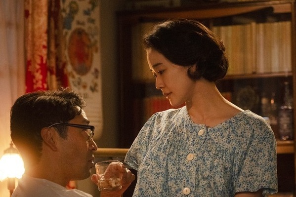 終活に向かうマダム・すみれの過去を蒼井優が演じる…『TOKYOタクシー』場面写真