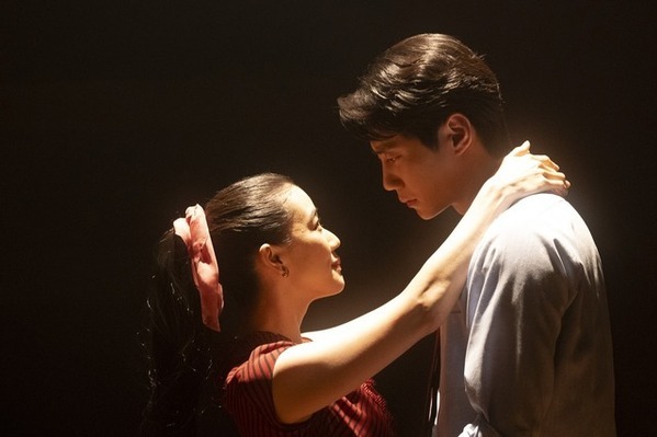 終活に向かうマダム・すみれの過去を蒼井優が演じる…『TOKYOタクシー』場面写真