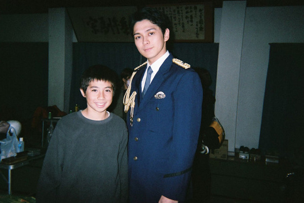 歌舞伎界の新星、尾上眞秀「面白くてユニークな役者になりたい」『港のひかり』コメント＆メイキングカット