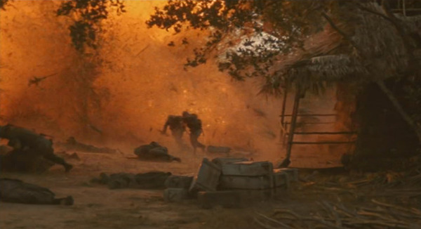 “映画ファンなら誰もが観るべき”カルト的傑作『ジェイコブス・ラダー 4Kレストア』上映決定！ポスター＆予告編