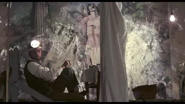 ラスト4分、惨劇が頂点を迎える…イタリアン・ホラー『笑む窓のある家 4K修復版』日本初公開