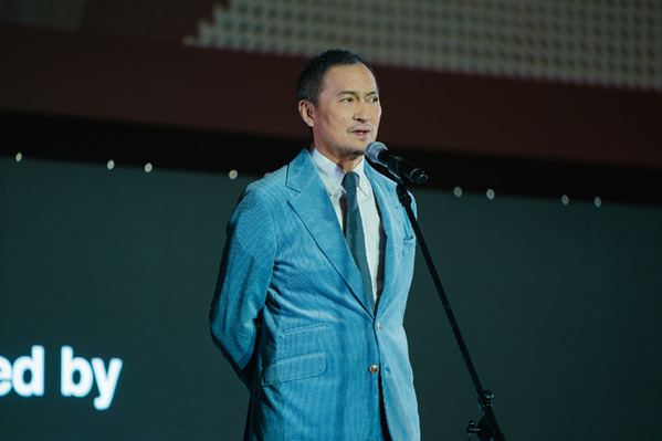 坂口健太郎「沢山の愛をくださって」『盤上の向日葵』釜山でスタンディングオベーション