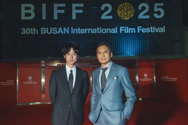 坂口健太郎「沢山の愛をくださって」『盤上の向日葵』釜山でスタンディングオベーション