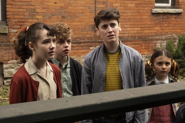 ペニーワイズの姿も…「IT／イット ウェルカム・トゥ・デリー」日本版予告