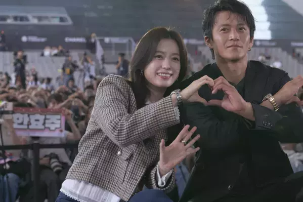 小栗旬「ハン・ヒョジュの存在が大きかった」初の釜山で“カップルケミ”に熱視線「匿名の恋人たち」