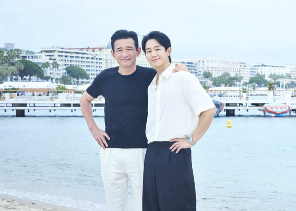 チョン・ヘインがファン・ジョンミンを激写『ベテラン 凶悪犯罪捜査班』カンヌVlog一部公開