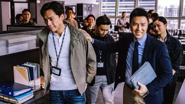 『トワイライト・ウォリアーズ』のジャーマン・チョン出演シーン『プロセキューター』本編映像