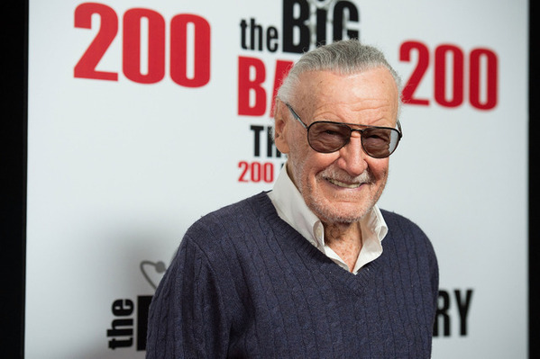 故スタン・リー、AI技術を用いたホログラムで7年ぶりにコミコンに“復帰” 写真撮影や会話も可能