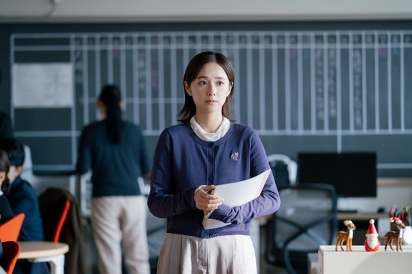 「あまりにもナチュラル」「どぎまぎさせる天才」…磯村勇斗“健治”に視聴者も驚きの声、「僕達はまだその星の校則を知らない」最終回