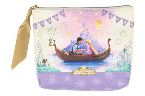 【ディズニー】東京ディズニーシー「ファンタジースプリングス」の世界観あふれる新グッズが登場！みんなで着られるパーカーやマフラーも