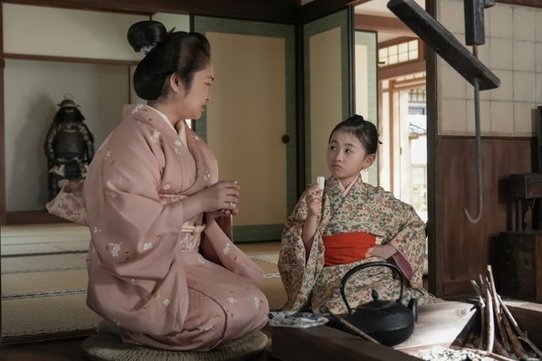 「働く母の手」「圧倒的だった」池脇千鶴の“手”に反響集まる　「ばけばけ」初回