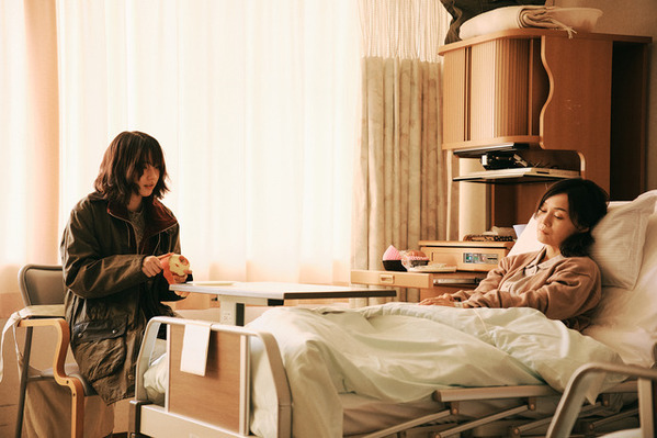 「イメージがひっくり返った」“ダークヒーロー”演じるのんに視聴者衝撃「MISS KING / ミス・キング」第1話