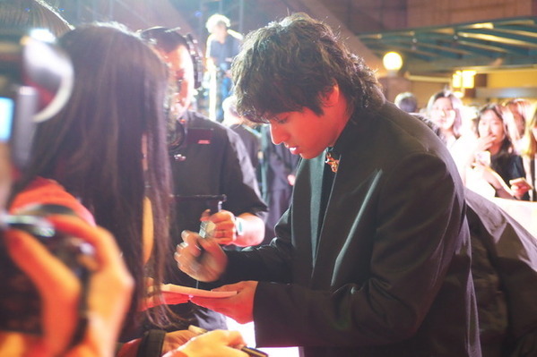 山田裕貴「『爆弾』はとにかく面白い！」染谷将太も賛同「自分が出ていなかったら嫉妬する」