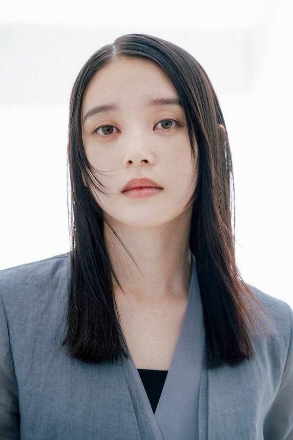 「ばけばけ」の世界を生きる高石あかり、『ベイビーわるきゅーれ』からの大躍進