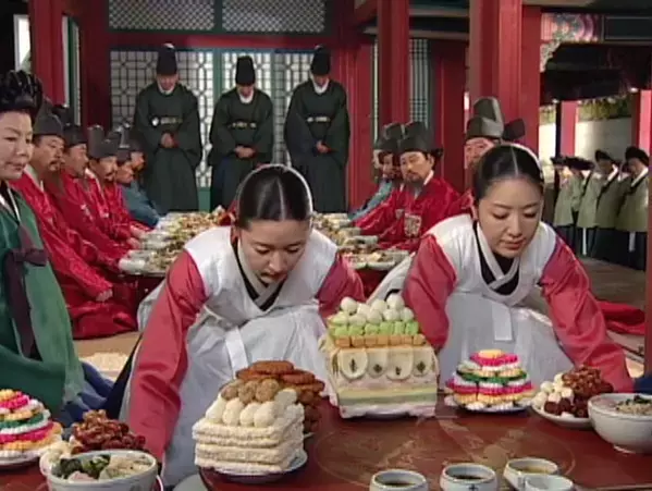 「哲仁王后」「ホ食堂」「チャングム」ほか、料理×ロマンス×感動を味わう“美味しい韓ドラ”至福の4選