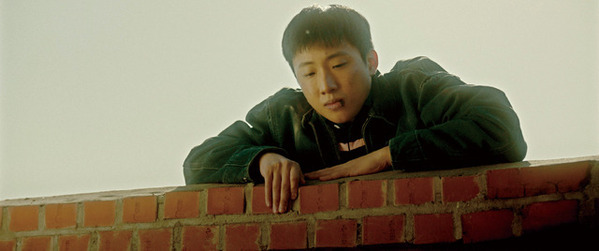 もしも彼に想いを告げていたら…3つの人生の場面写真『あの時、愛を伝えられなかった僕の、３つの“もしも”の世界。』