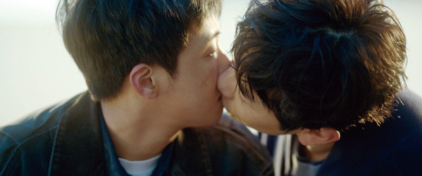 もしも彼に想いを告げていたら…3つの人生の場面写真『あの時、愛を伝えられなかった僕の、３つの“もしも”の世界。』