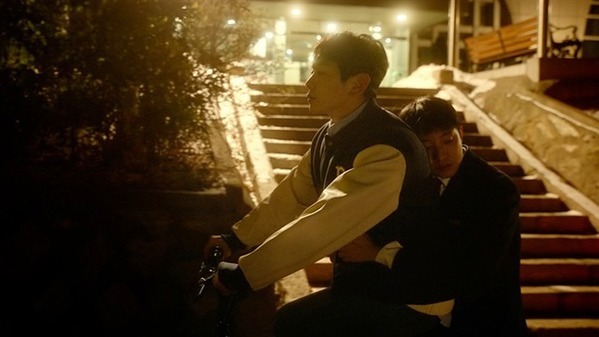 もしも彼に想いを告げていたら…3つの人生の場面写真『あの時、愛を伝えられなかった僕の、３つの“もしも”の世界。』